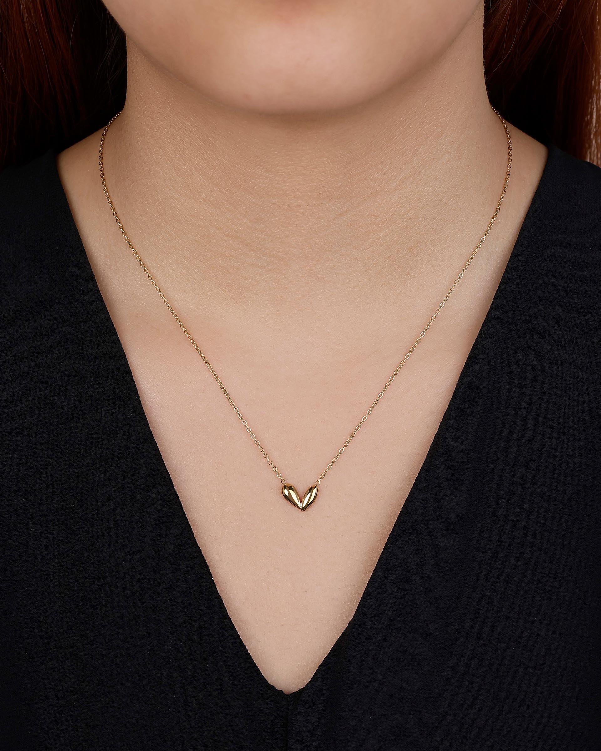 Haylie Heart Necklace in Gold - Image 2