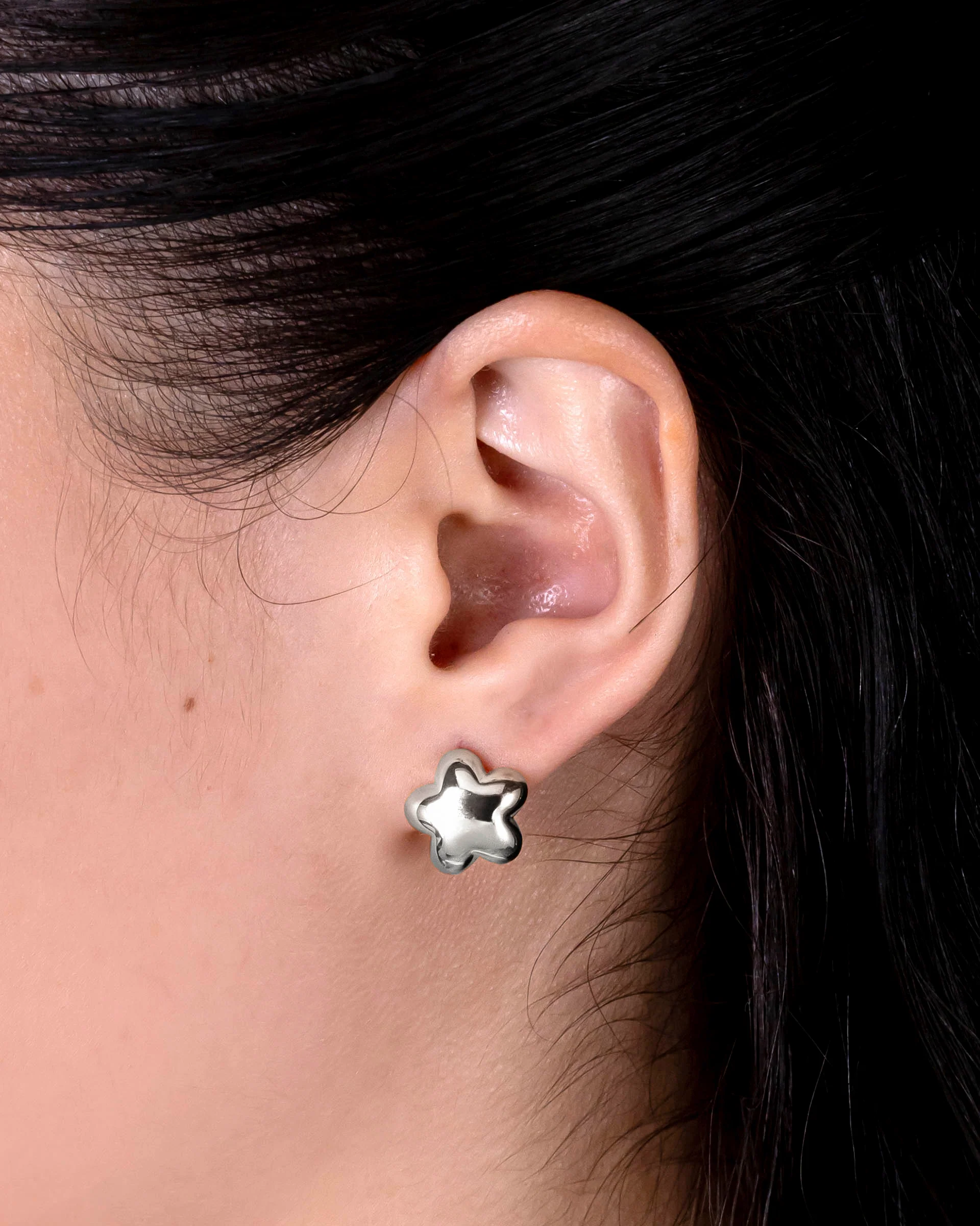 Jillian Floral Stud Earrings in Silver - Image 2
