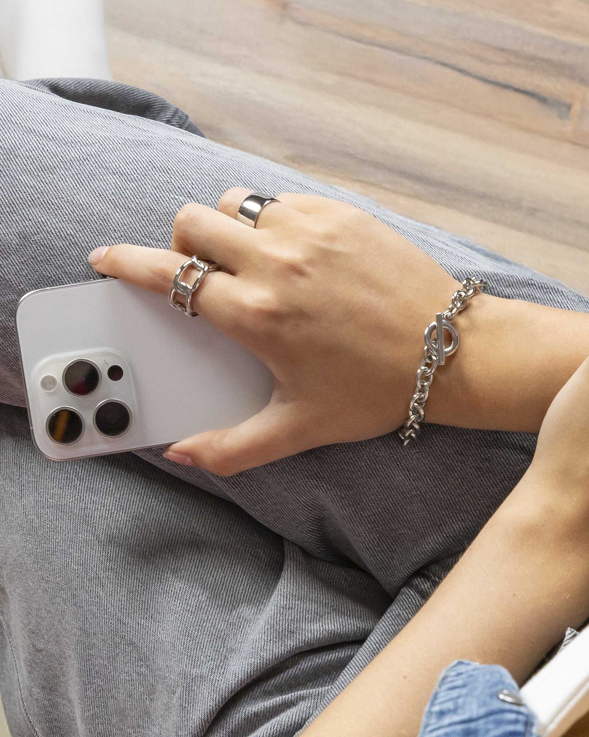 Maddison Bold Ring in Silver - Image 4