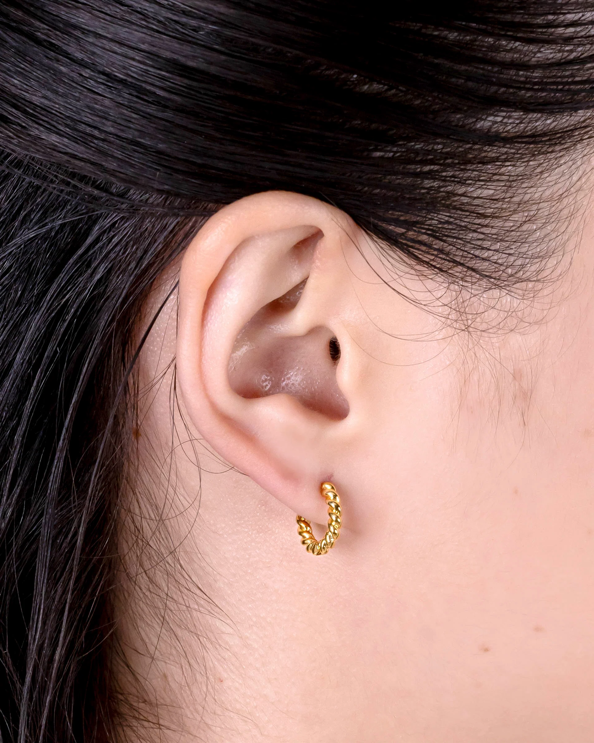 Rebecca Hoop Earrings in Gold - Image 2