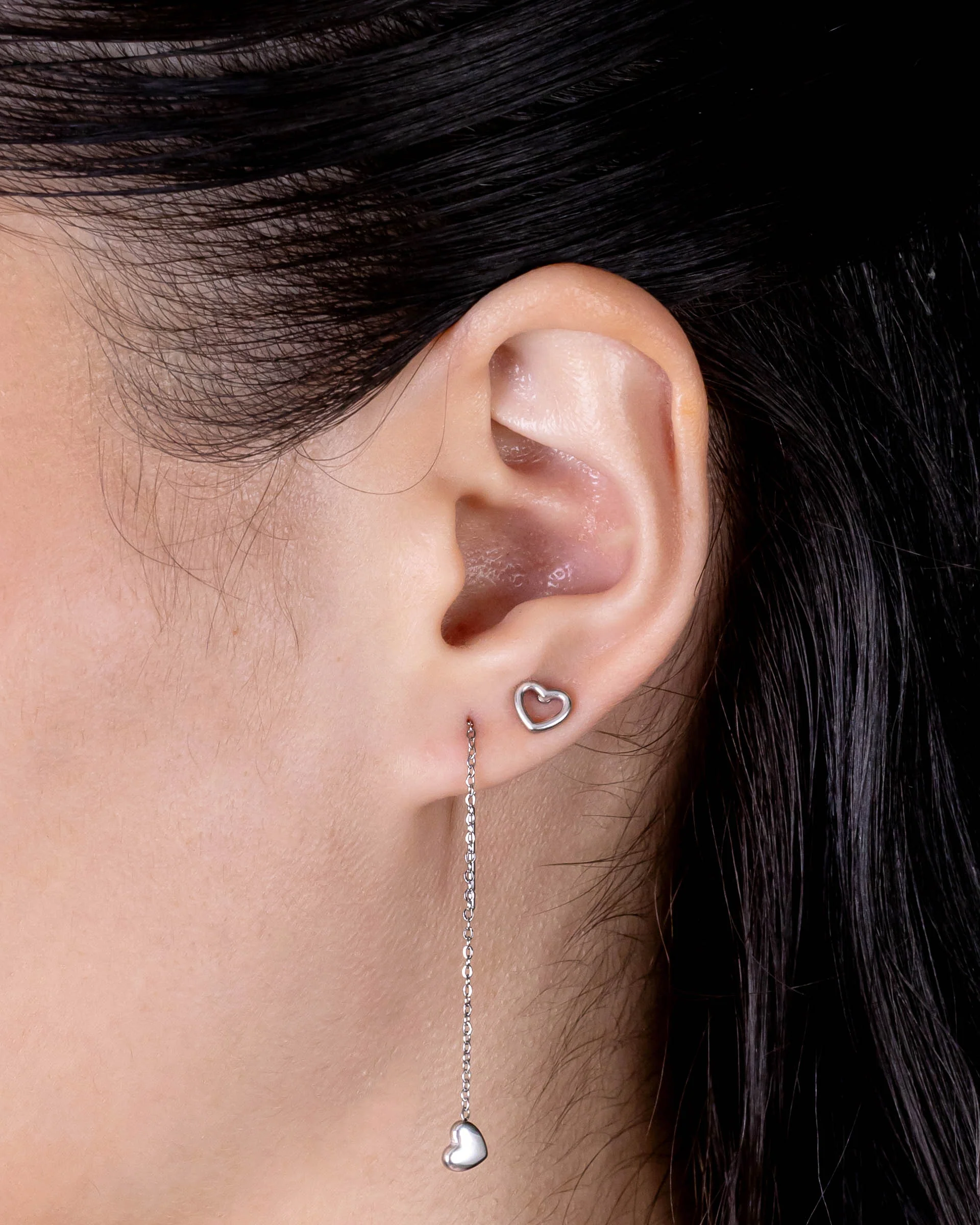 Rodrigo Heart Stud Earrings in Silver - Image 2