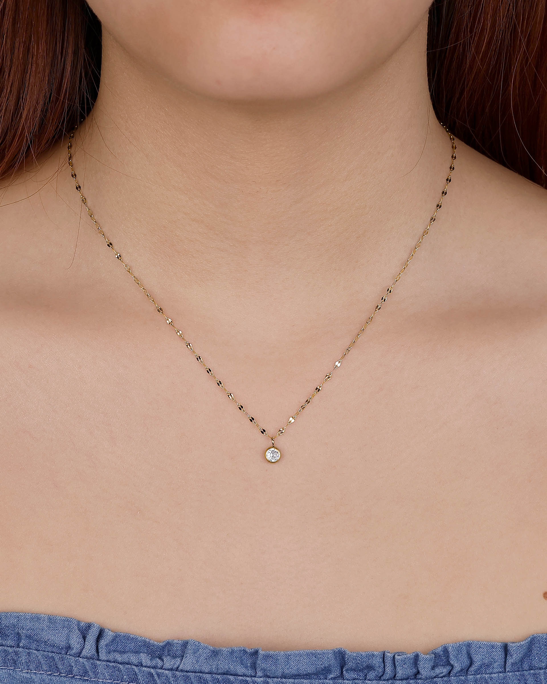 Sasha Bezel Necklace in Gold - Image 2