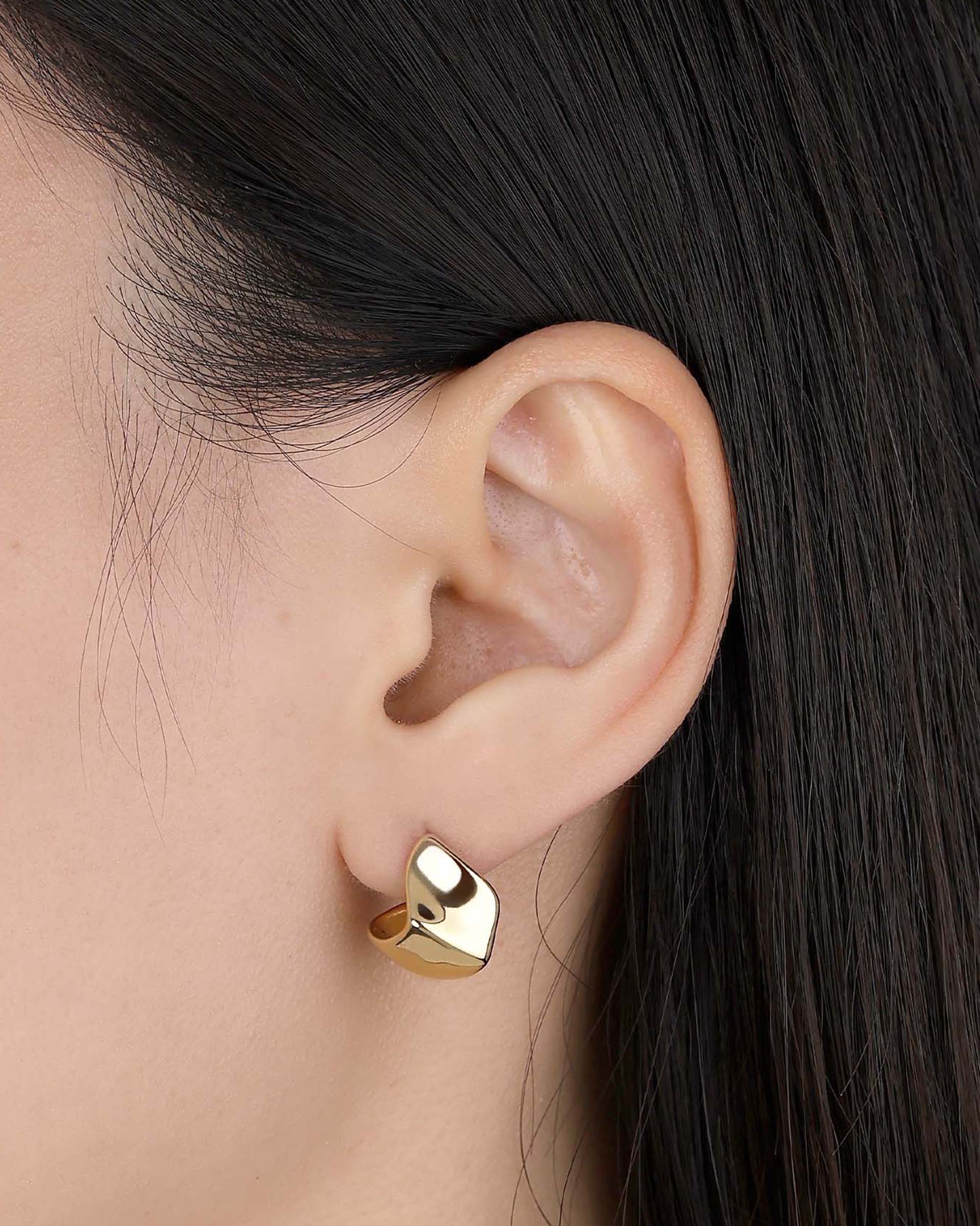 Wilma Sculptural Stud Earrings in Gold - Image 2